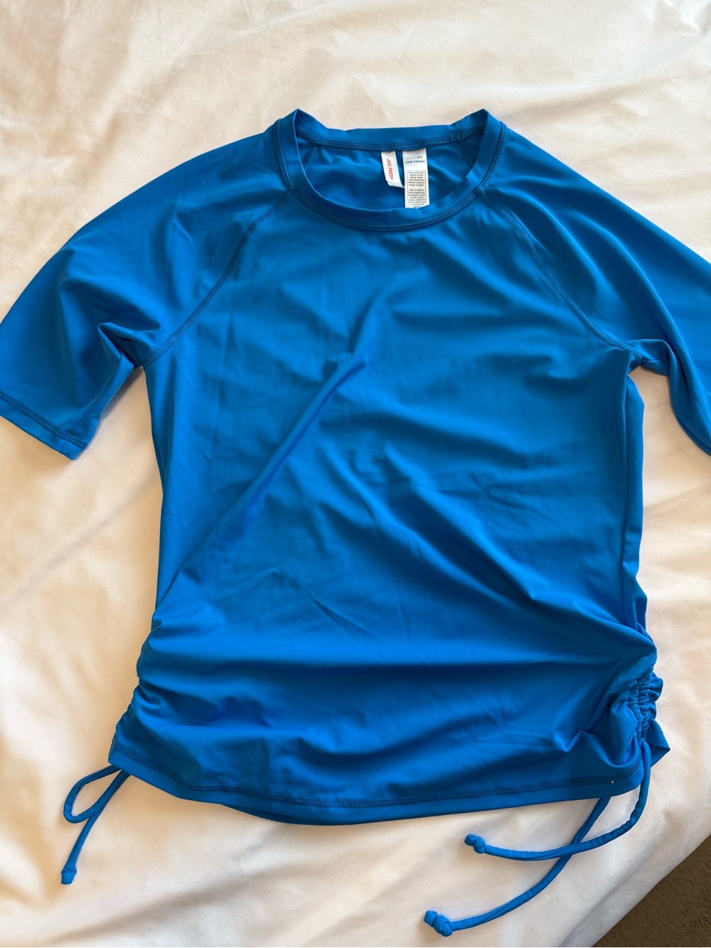 Women’s rash guard